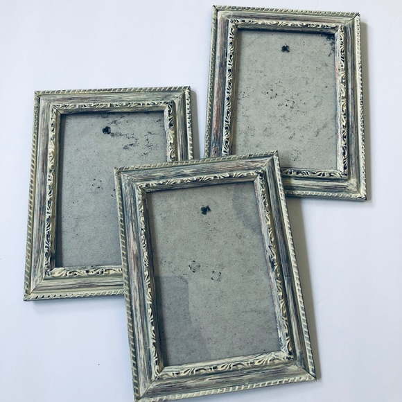 Other - 🖼 (3) 4x6 shabby chic picture frames